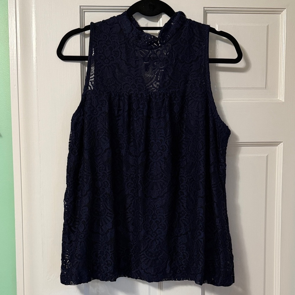 Elegant Navy Lace Sleeveless Top